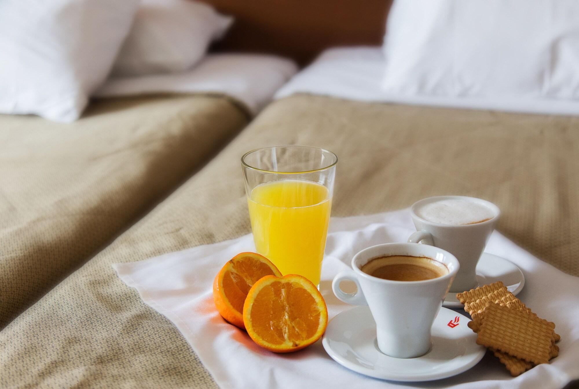 Galaxy Hotel Атина Екстериор снимка