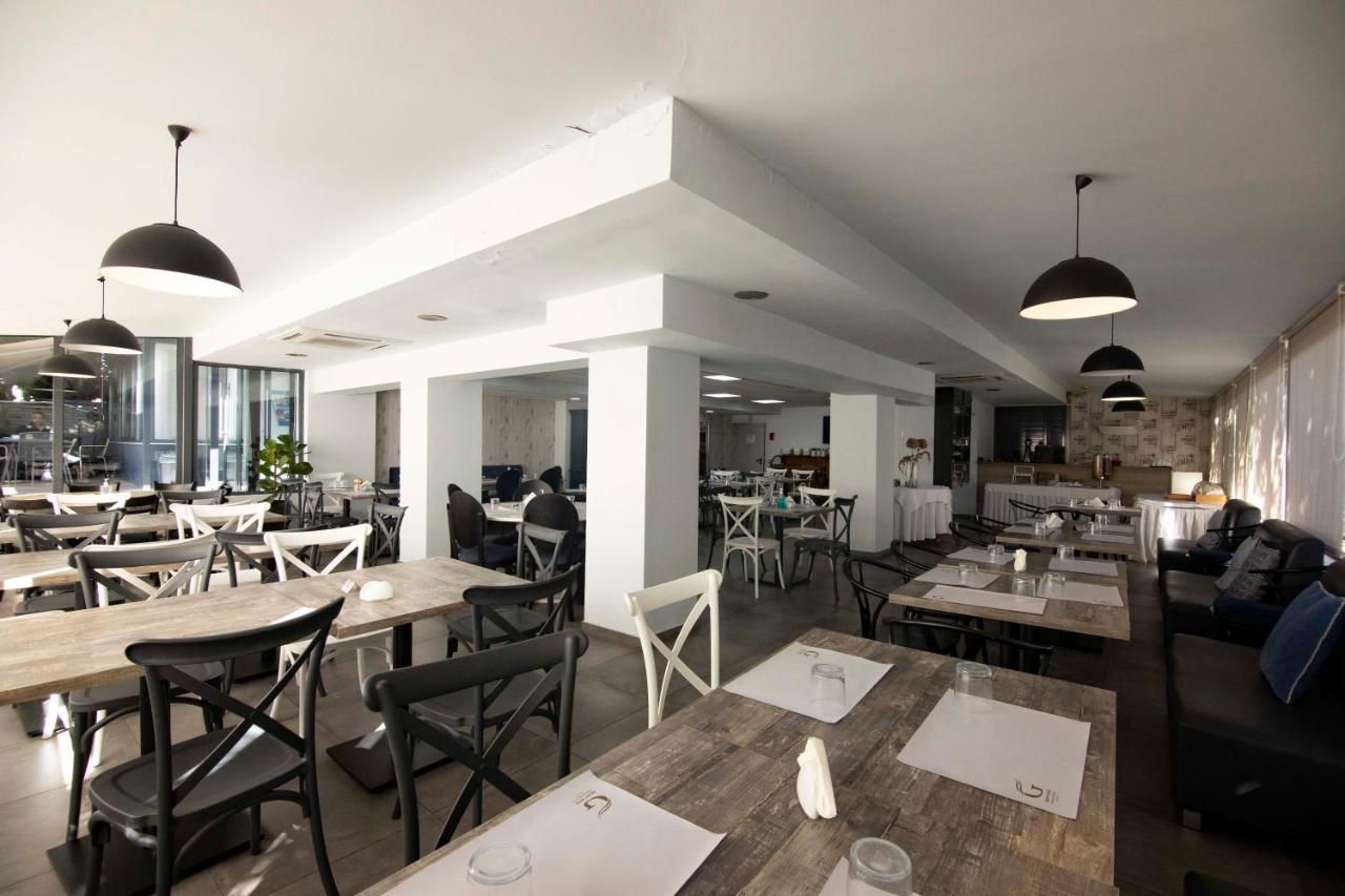 Galaxy Hotel Атина Екстериор снимка