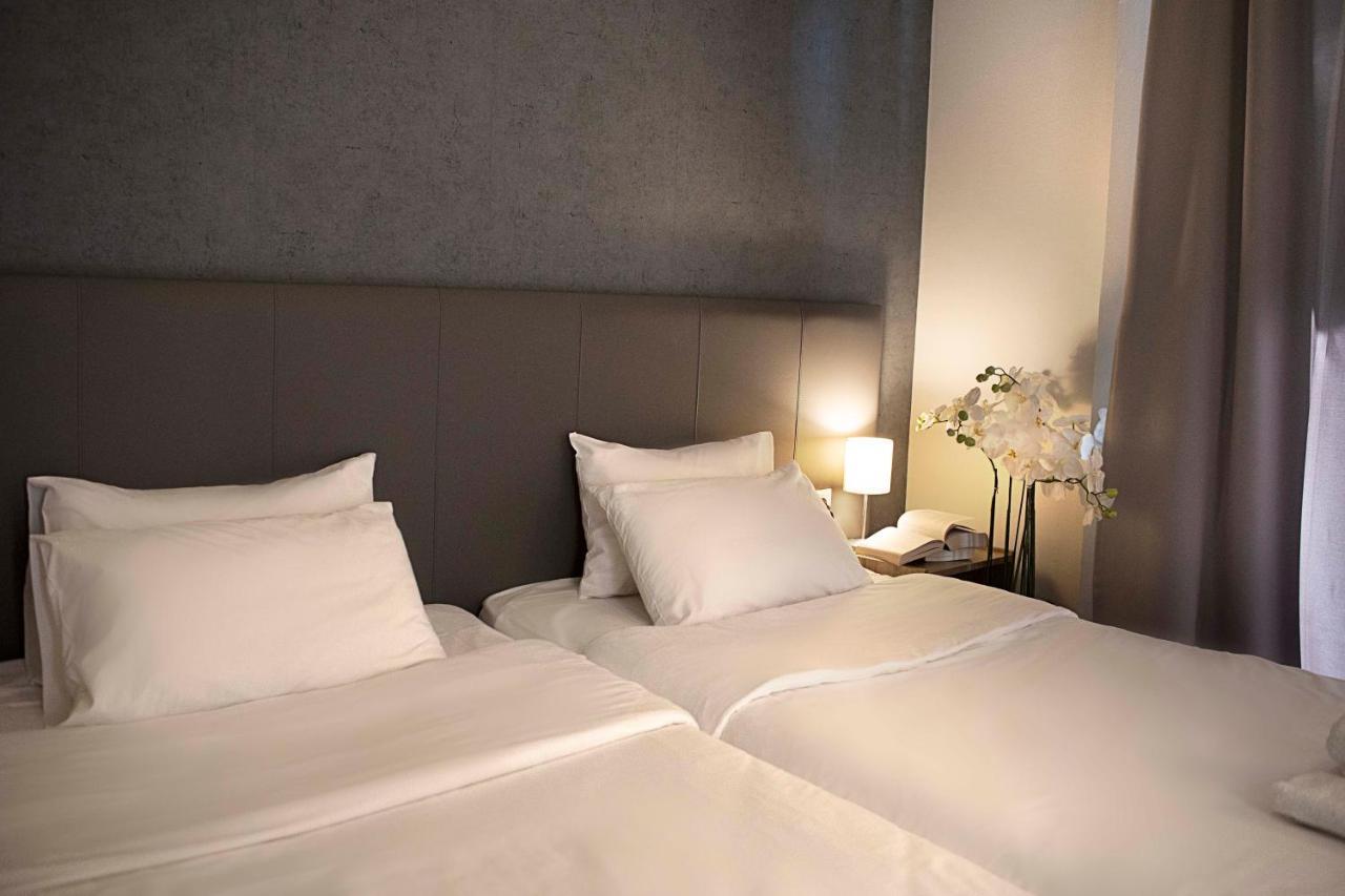 Galaxy Hotel Атина Екстериор снимка