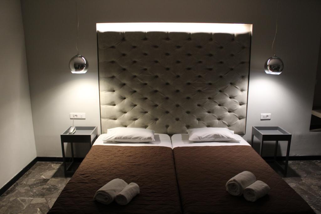 Galaxy Hotel Атина Екстериор снимка